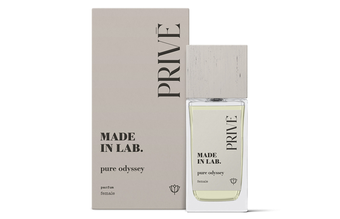 Made in Lab Privé Pure Odyssey là dòng nước hoa nữ đến từ Ba Lan, mang hương thơm trong trẻo, thanh lịch và nữ tính